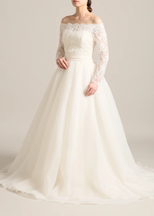 袖のウェディングドレス