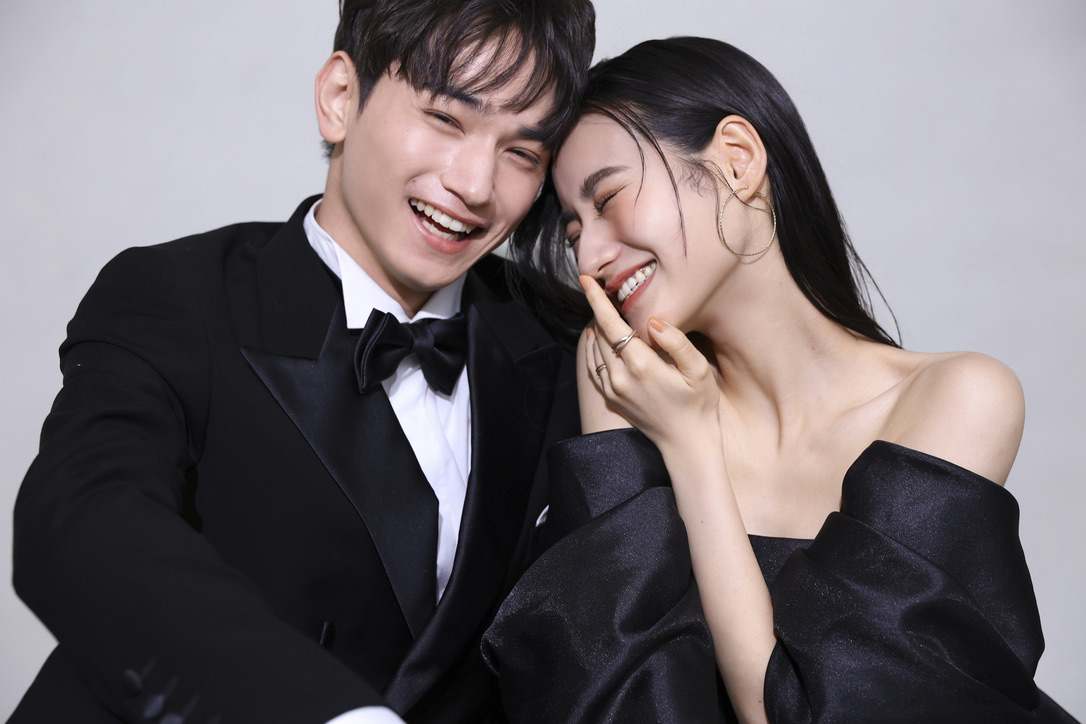 スタジオ、フォトスタジオ、結婚、写真、撮影、前撮り、札幌、北海道、ウエディングドレス、カラードレス、和装、色打掛、レース打掛、オリジナル、ファッション、ファッションウィーク、バンクーバー、VFW、カウンセリング、ヘアメイク、おしゃれ、トレンド、ソロウェディング、ソロ、お得、キャンペーン、コーディネート、ヘアメイク、ヘア、メイク、駅近、アクセス、立地、地下直結、コスパ、安い