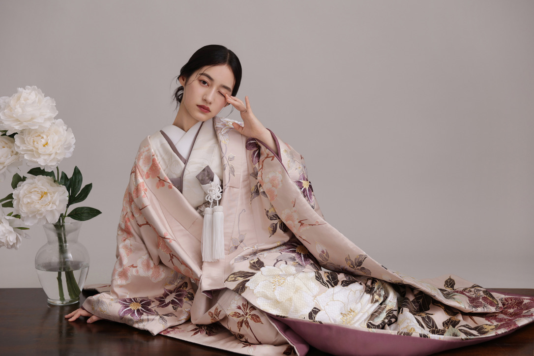 スタジオ、フォトスタジオ、結婚、写真、撮影、前撮り、札幌、北海道、ウエディングドレス、カラードレス、和装、色打掛、レース打掛、オリジナル、ファッション、ファッションウィーク、バンクーバー、VFW、カウンセリング、ヘアメイク、おしゃれ、トレンド、ソロウェディング、ソロ、お得、キャンペーン、コーディネート、ヘアメイク、ヘア、メイク、駅近、アクセス、立地、地下直結、コスパ、安い