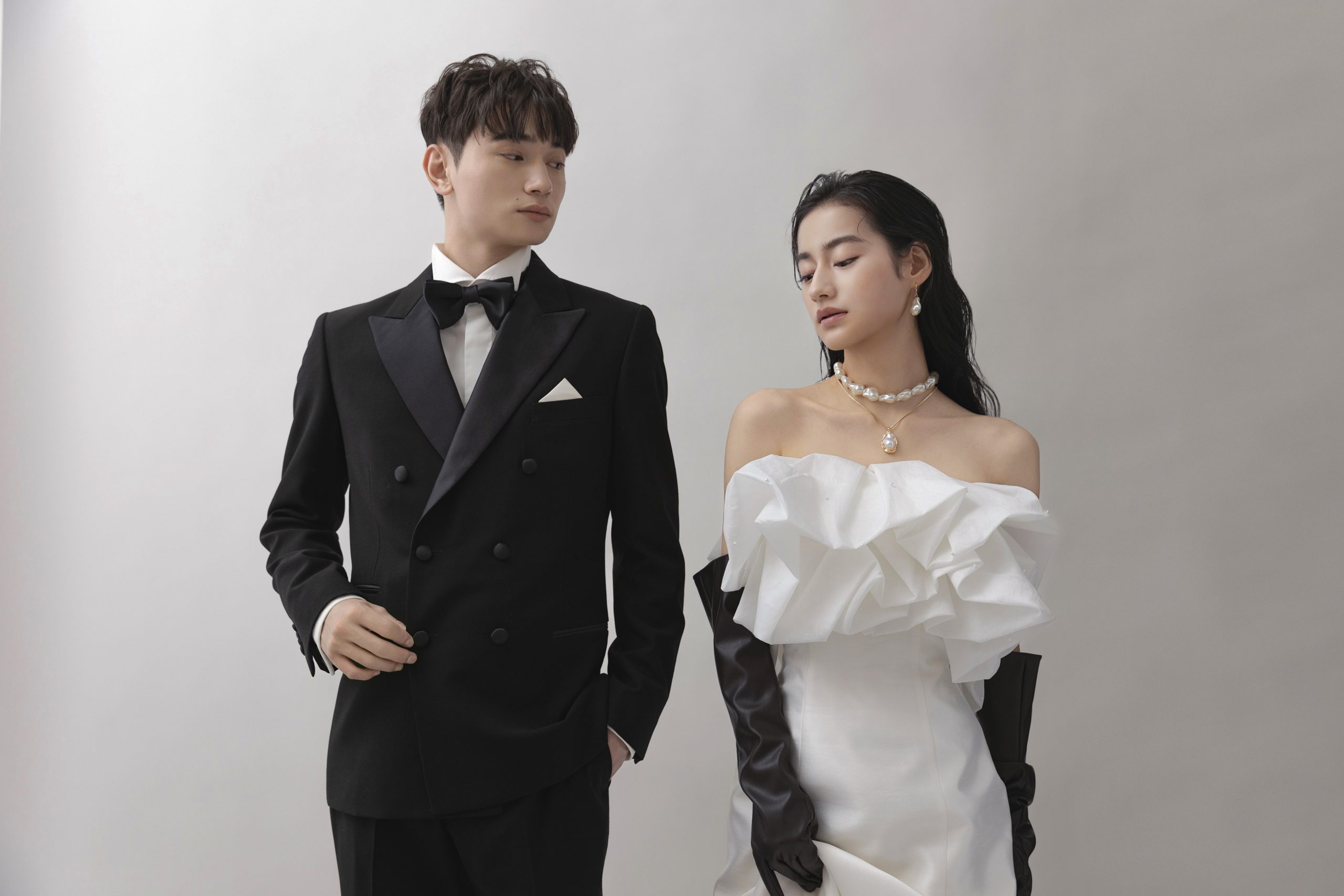 スタジオ、フォトスタジオ、ウェディングフォト、フォトウェディング、結婚、写真、撮影、前撮り、札幌、北海道、ウエディングドレス、カラードレス、和装、色打掛、レース打掛、オリジナル、ファッション、ファッションウィーク、バンクーバー、VFW、カウンセリング、ヘアメイク、おしゃれ、トレンド、ソロウェディング、ソロ、お得、キャンペーン、コーディネート、ヘアメイク、ヘア、メイク、駅近、アクセス、立地、地下直結、シルバーウィーク